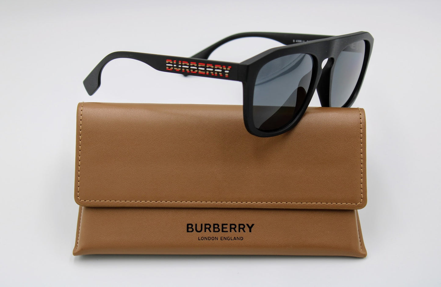 Burberry - Lunettes de soleil