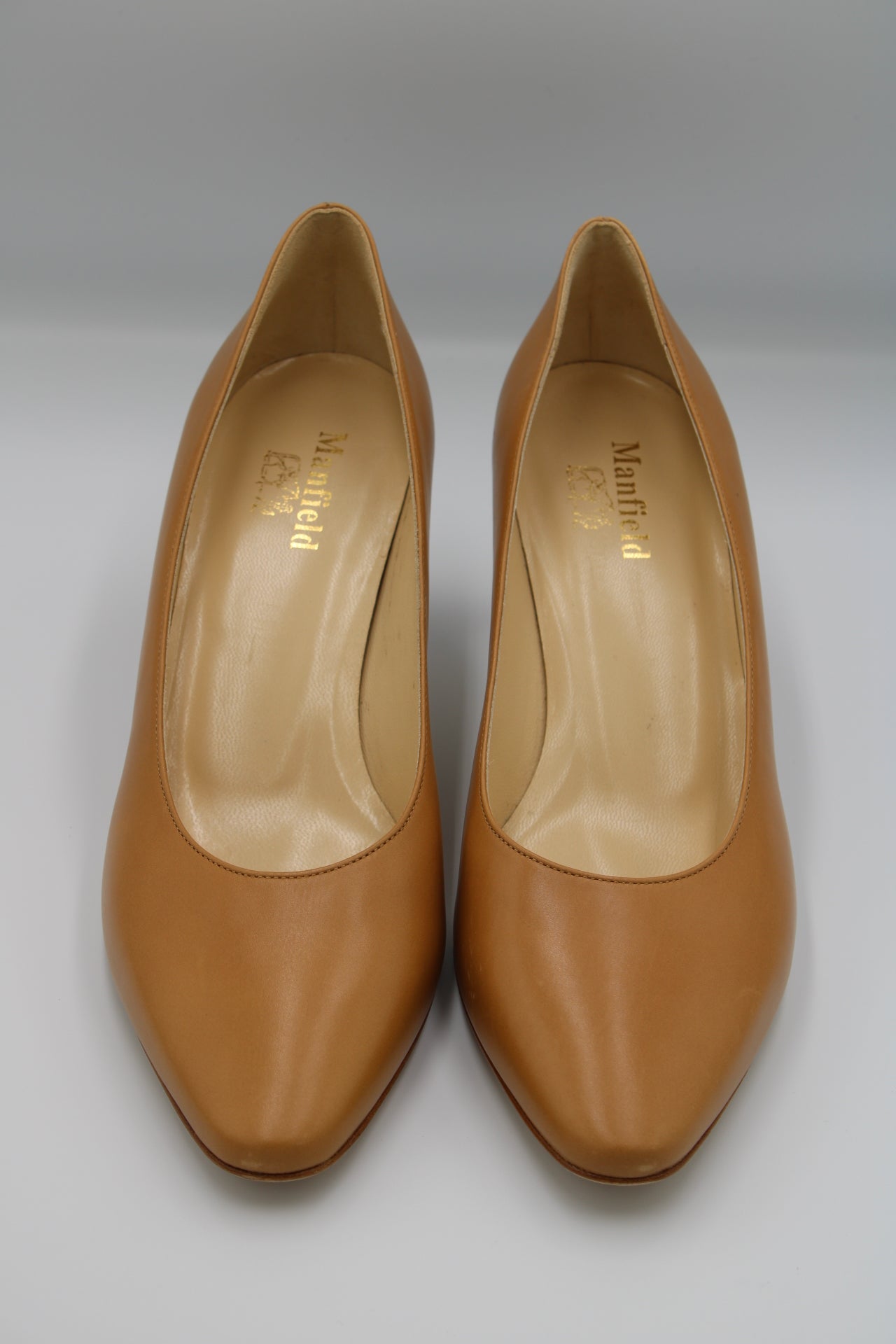 Manfield - Escarpins en cuir camel